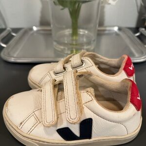 TODDLER VEJA ESPLAR SNEAKER, size 9.5